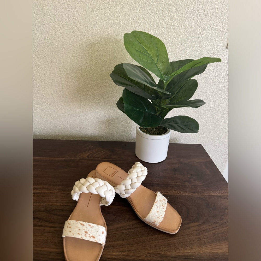 Women’s sandals
